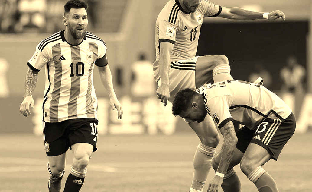 অ্যারোনটিক্যাল অ্যানোমালি: ফুটবল ডেটা পাইপলাইনে ভুল শ্রেণীবিভাগের একটি কেস স্টাডি
