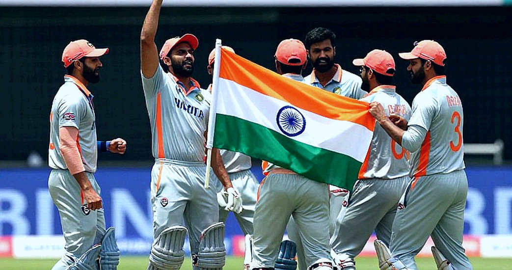 লাবুশেনের সেঞ্চুরির আড়ালে আসল প্রশ্নটা লুকিয়ে আছে গ্রিনের পেটে
